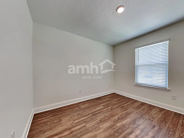 215 Onate Cir — Photo 24