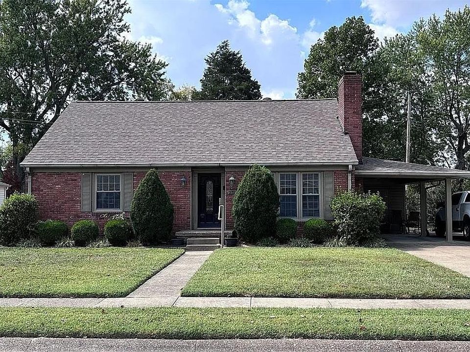 1st image of 2520 S Cherokee Dr