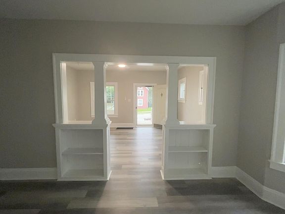 5th image of 136 E Cecil St #134