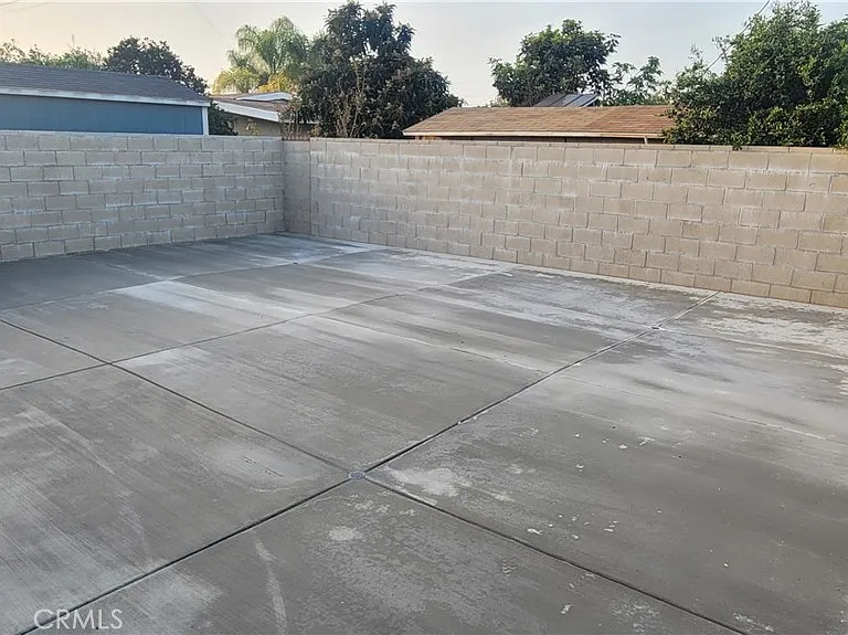 1605 E Santa Ana St — Photo 37