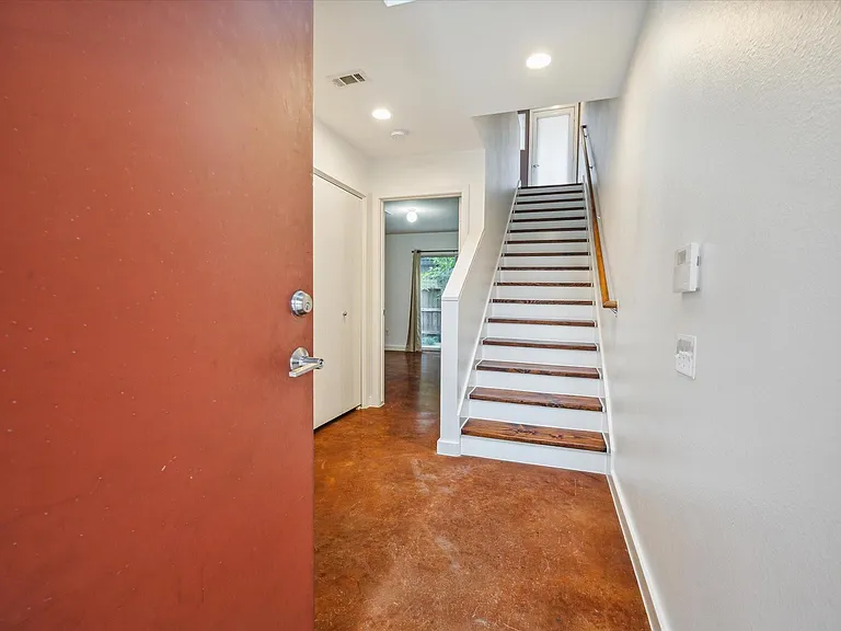 6947 Ardmore St — Photo 3