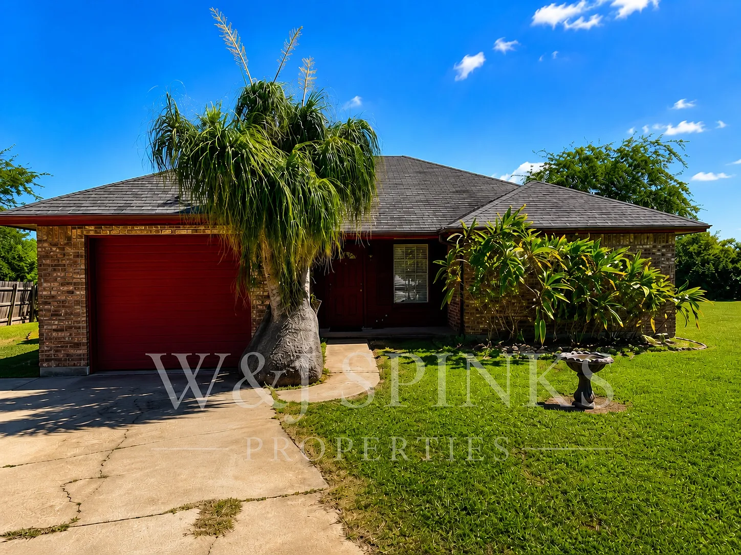 3 bed, 1685 sqft, $1,900 — Photo 2