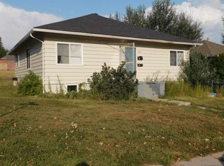 1621 Dunn Ave, Cheyenne, WY 82001