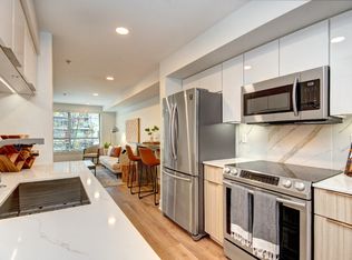 Eastlake 2851 Apartments, Seattle, WA 98102