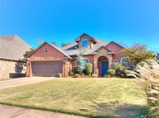 624 Bridgeview Pl, Edmond, OK 73003