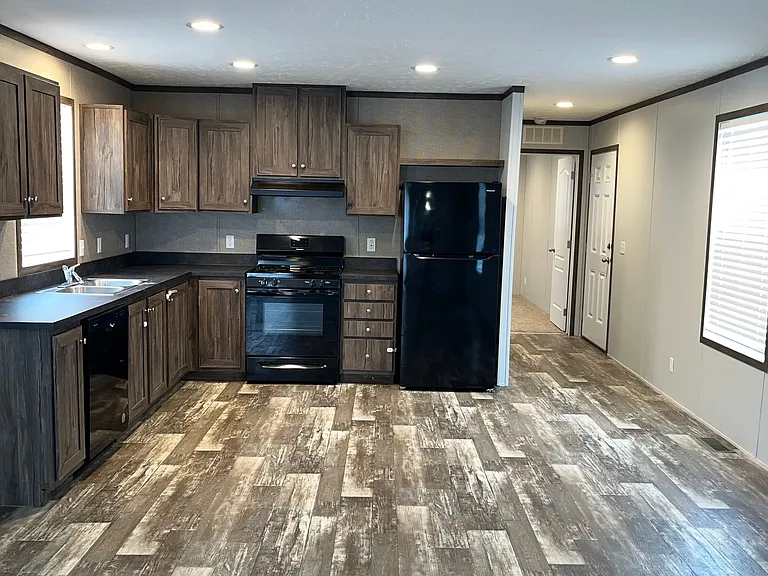 Greenbriar Estates — Photo 9
