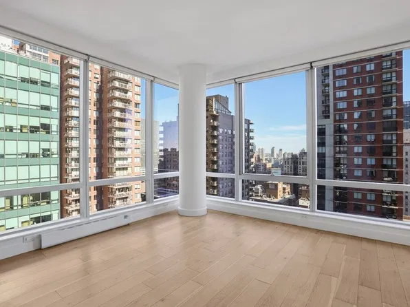 225 East 39th Street image 1 of 37