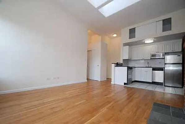 Rented by Buchbinder & Warren | media 15