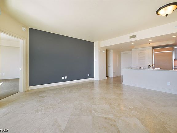 4th image of 322 Karen Ave Unit 2406