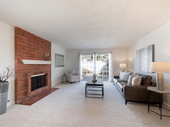 4th image of 6128 Syracuse Ln