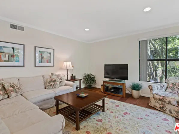 450 San Vicente Blvd Unit 201, Santa Monica, CA 90402