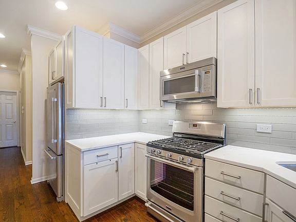 5th image of 3757 N Clifton Ave APT 1