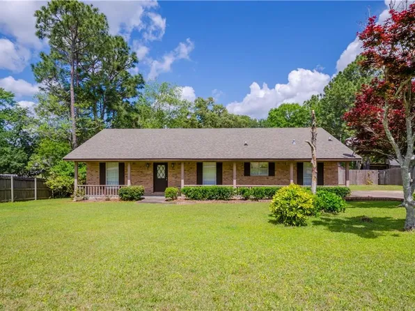 8406 Champlain Cir, Mobile, AL 36695