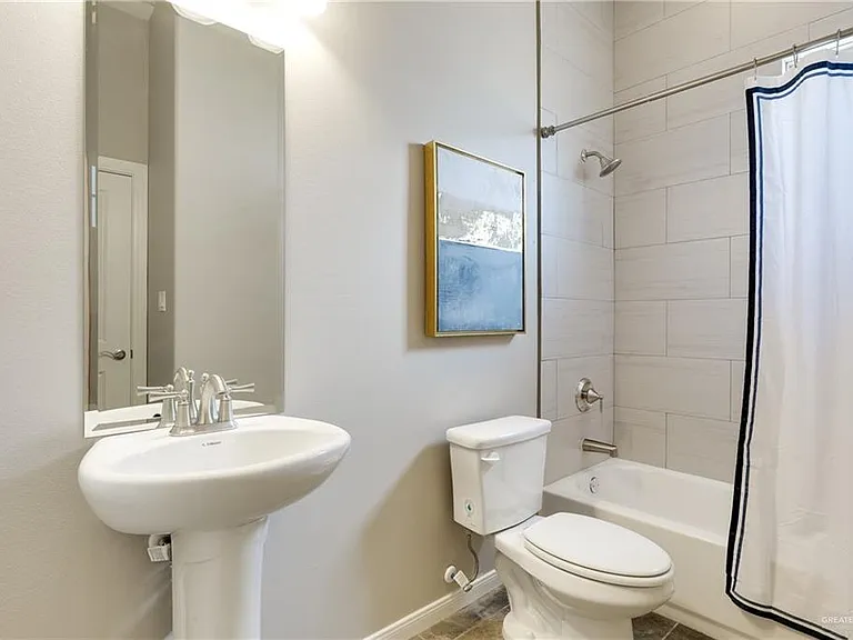 4404 Ensenada Ave — Photo 24