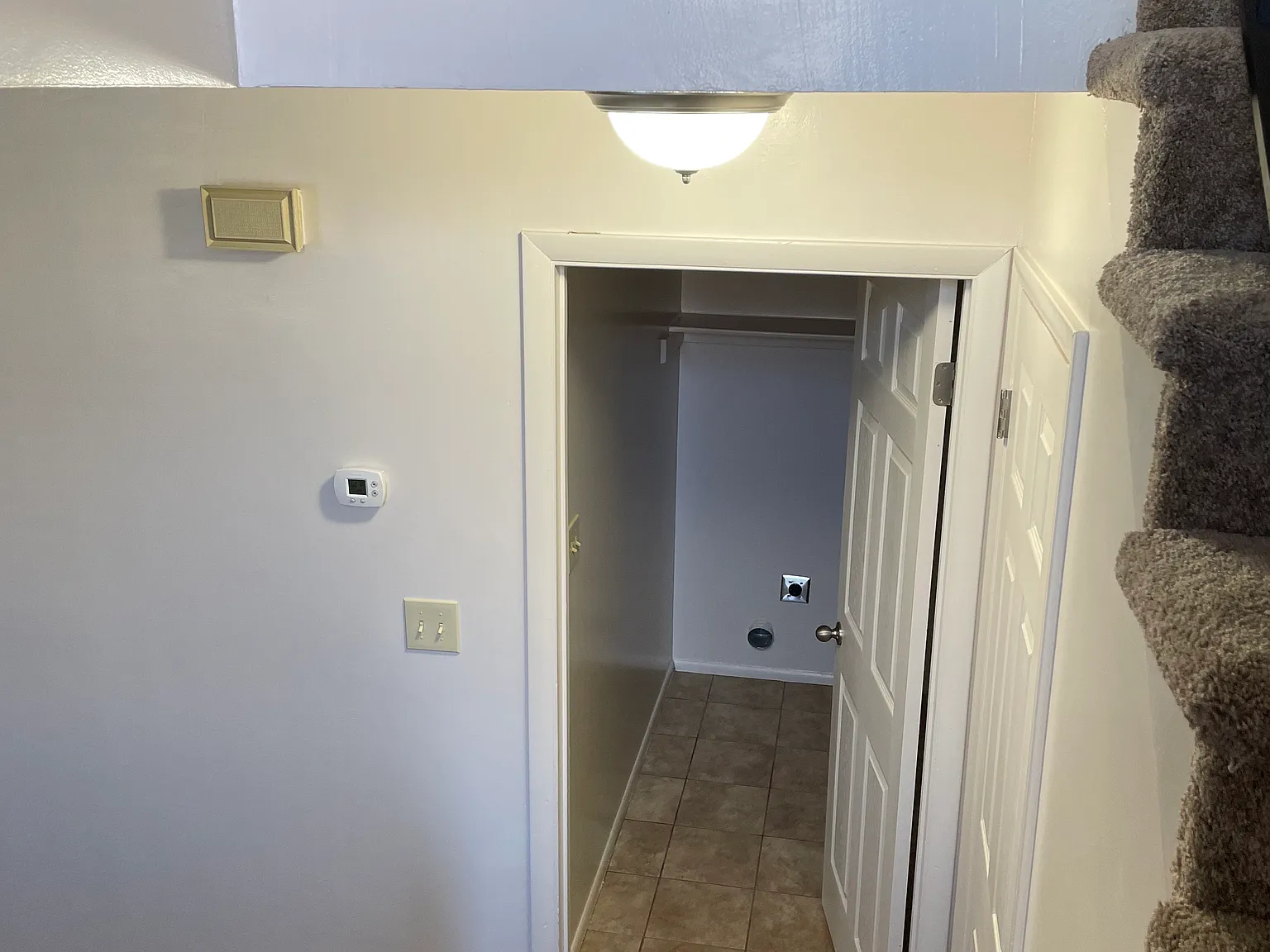 2 bed, 1.5 bath, 1150 sqft, $1,430 — Photo 1