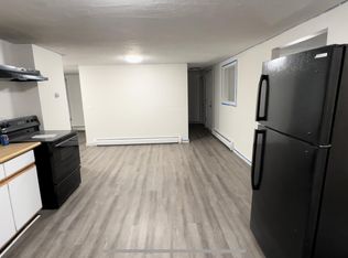 19 Myrtle Ave APT 1, Webster, MA 01570