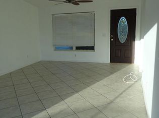 118 SW Sea Lion Rd, Port Saint Lucie, FL 34953
