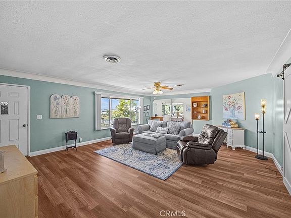 2nd image of 1951 Valley View Ave