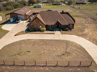 216 Newsom Mound Rd, Weatherford, TX 76085
