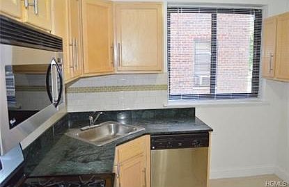 4th image of 4315 Webster Ave APT 3A