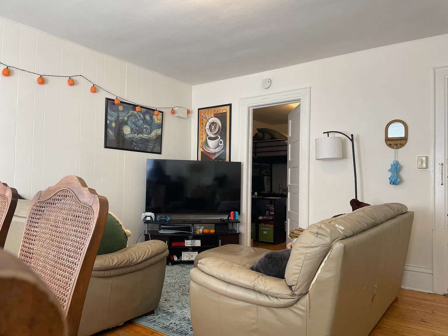 4 bed, 1340 sqft, $2,395 — Photo 4