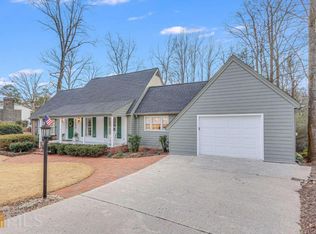 865 NE Parkhill Pl, Gainesville, GA 30501