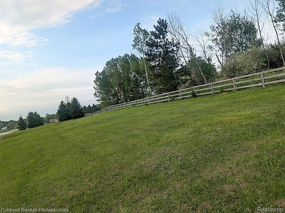 3rd image of 0 N Lapeer Rd