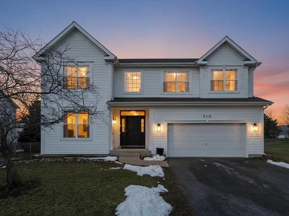 510 Golden Valley Ln, Algonquin, IL 60102