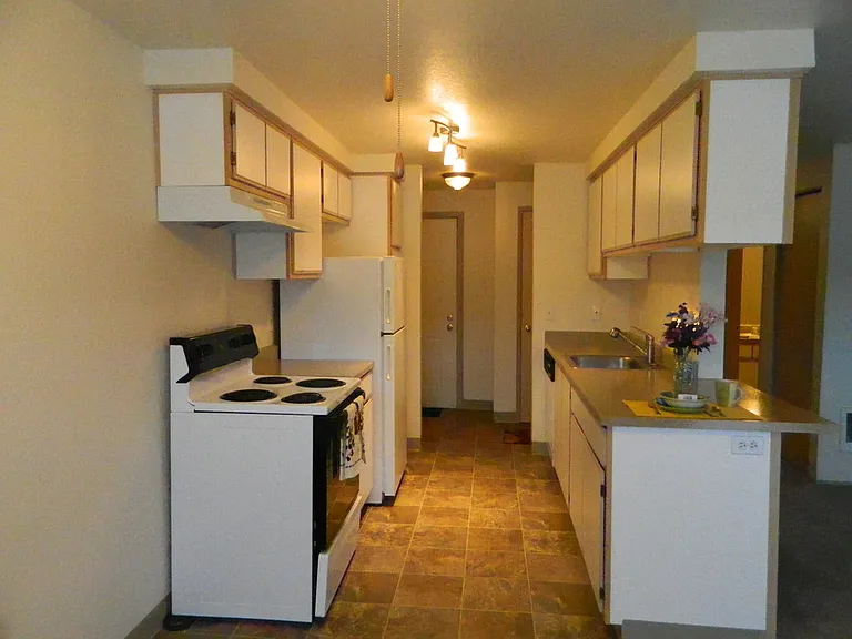 Springwater Trail Apartments — Photo 53