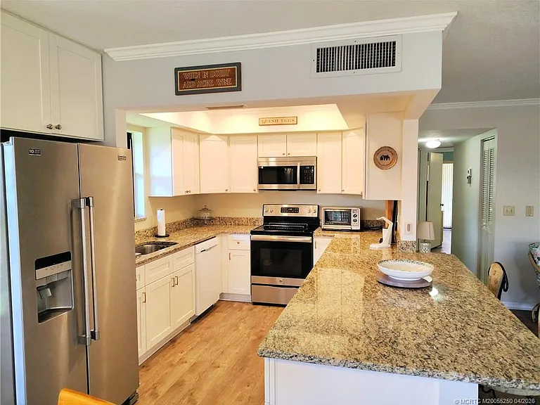 511 SW South River Dr #207 — Photo 12