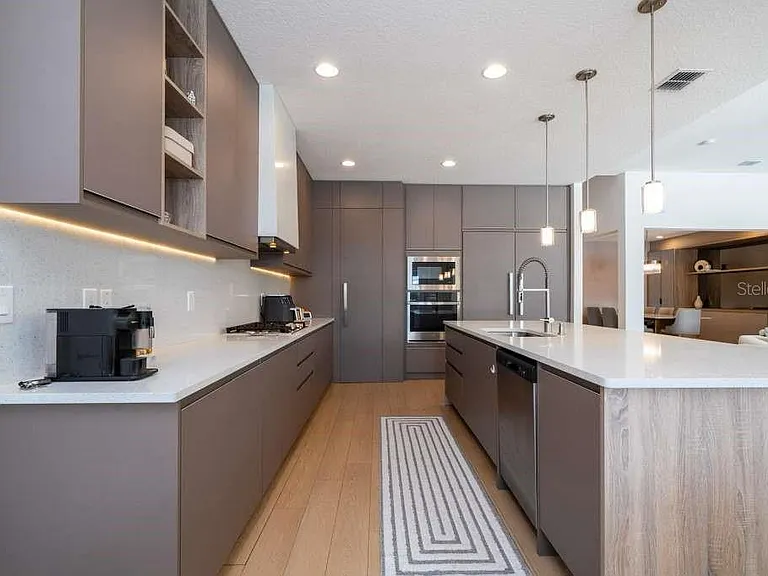 16870 Sanctuary Dr — Photo 41