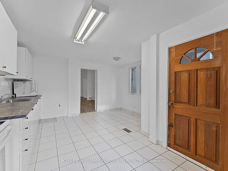 570 Jones Ave — Photo 17
