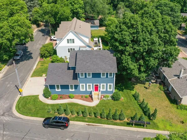 5245 Seabury Rd, Mound, MN 55364