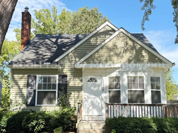 2428 Columbia Rd, Berkley, MI 48072