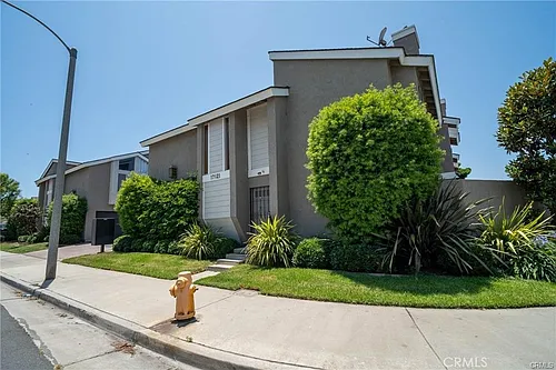 17121 Green Ln #D Photo 1