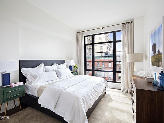 5th image of 211 W 14th St #5A