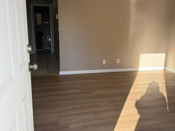 1198 Susan Ct NE, Salem, OR 97303