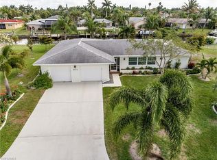 5223 Sunset Ct, Cape Coral, FL 33904