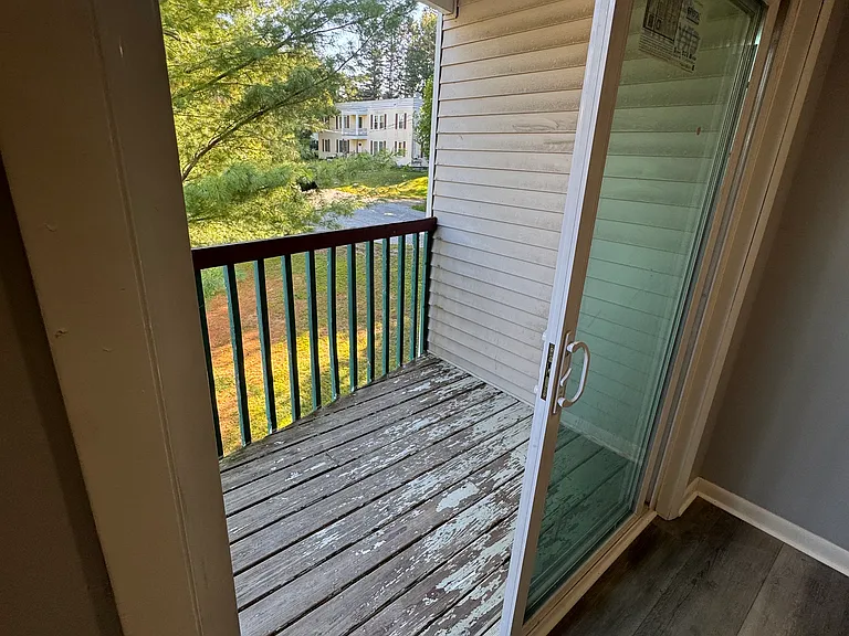 Balcony - all units in the building have either a balcony or a patio.