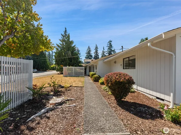 2104 SE 7th Street, Puyallup, WA 98372