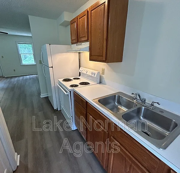 4709 Grassy Creek Rd — Photo 20
