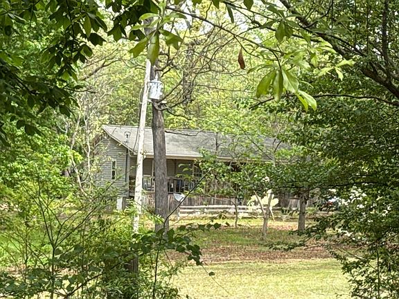 3rd image of 222 Chigger Ridge Rd