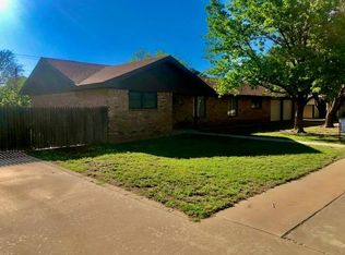 608 SW 13th St, Seminole, TX 79360