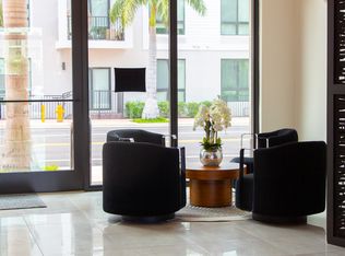 8167 NW 41 St #405, Miami, FL 33166