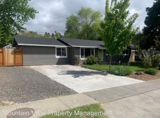 1340 NE Dempsey Dr, Bend, OR 97701