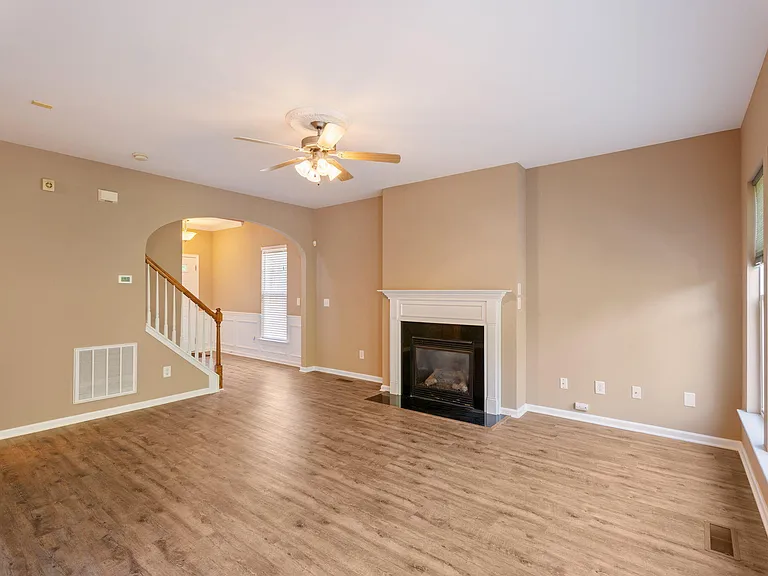 3001 Prospect Pkwy — Photo 6