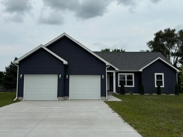 2475 Joseph Dr, Mount Pleasant, MI 48858