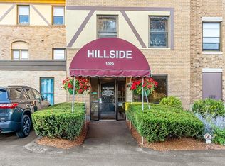 1029 Pleasant St APT 19, Worcester, MA 01602