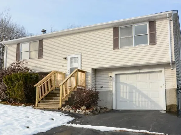20 Marcam Village Rd, Oxford, MA 01540