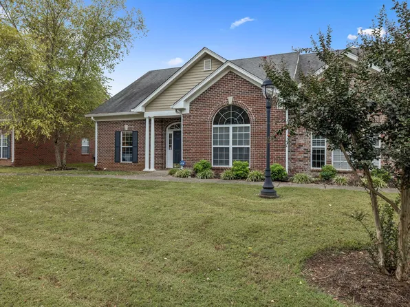 4 Hurd Ct, Lebanon, TN 37087